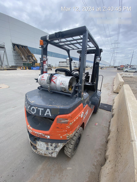 2022 TOYOTA 50-8FGU25
