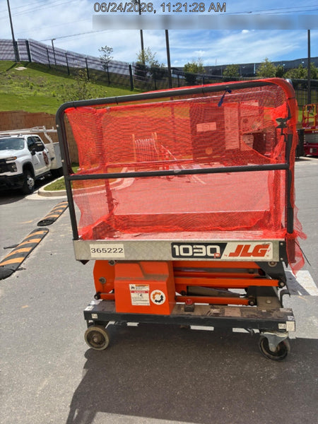 2023 JLG 1030P