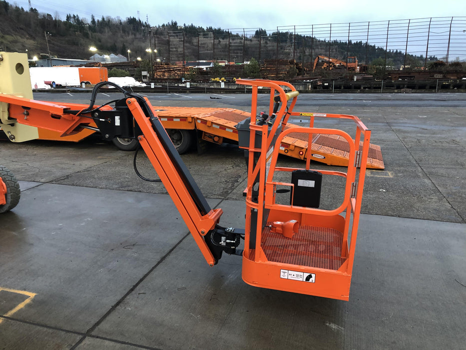 2019 JLG E400AJPN