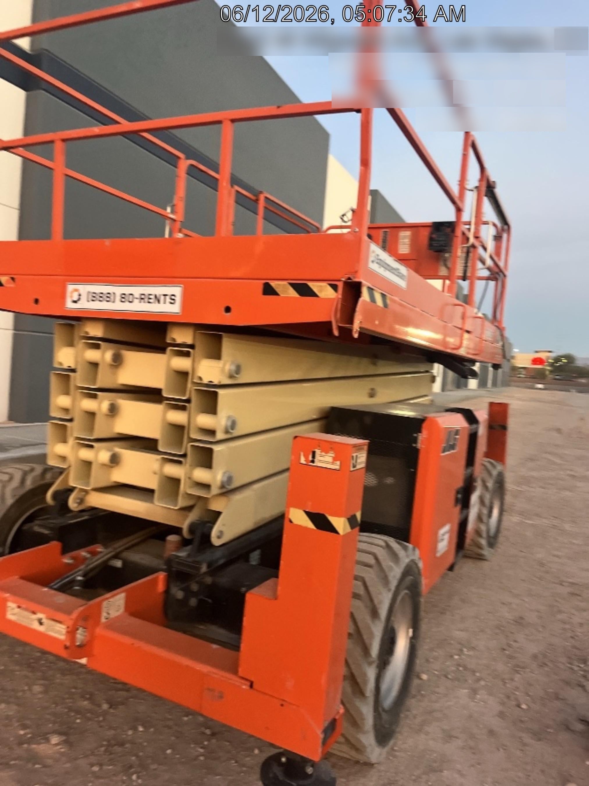 2020 JLG 430LRT