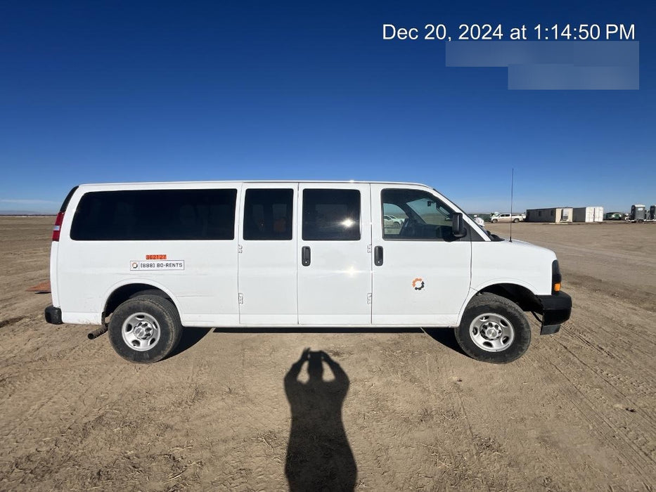 2023 CHEVROLET Express Van - Rental