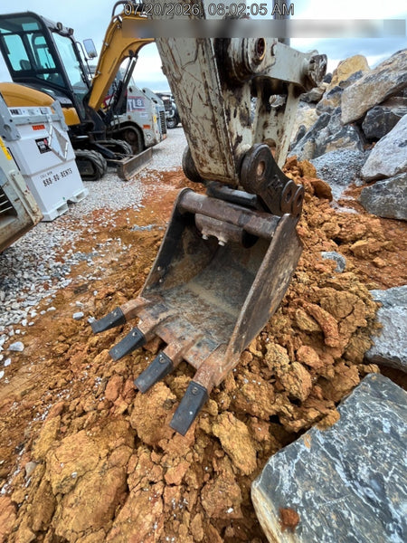 2023 TAKEUCHI TB250-2CR