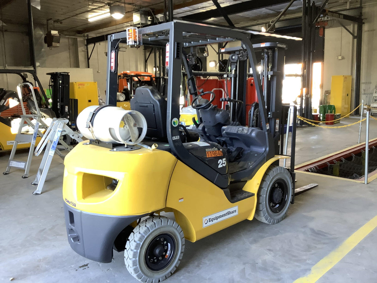 2020 KOMATSU FG25T-16