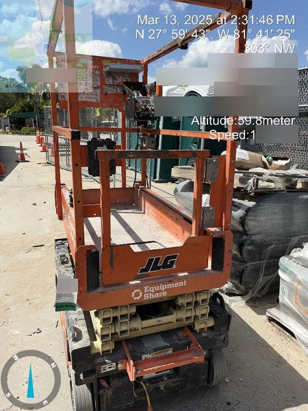 2022 JLG ES1330L