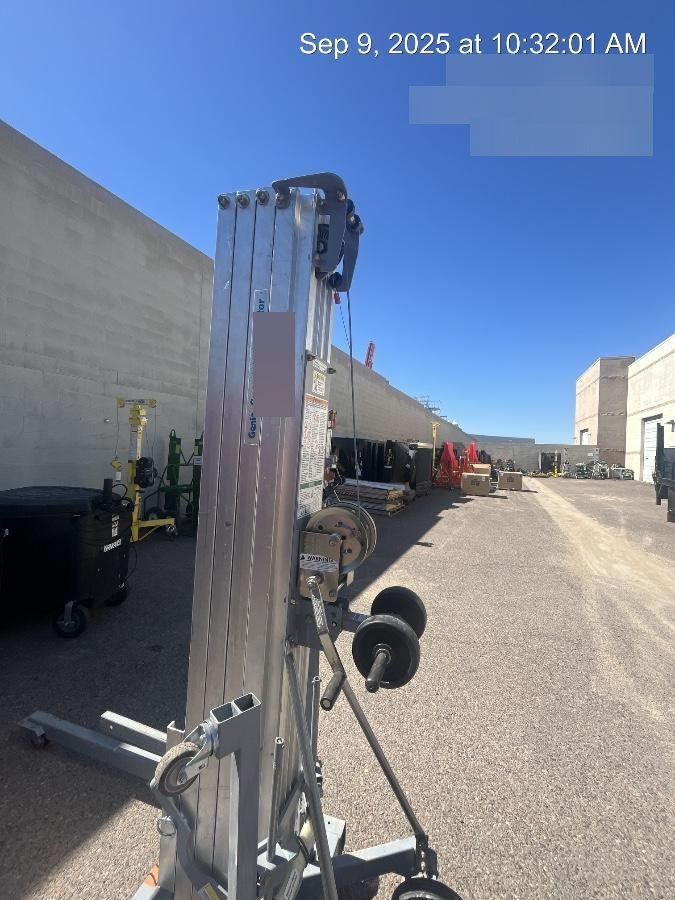 2020 GENIE SLC-24