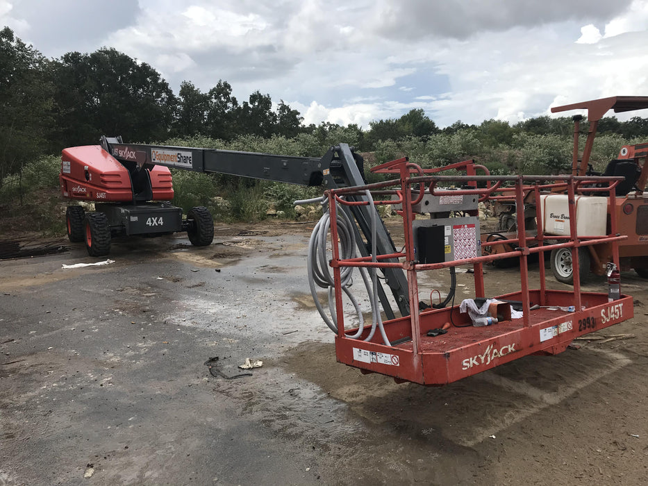 2017 SKYJACK SJ45T+