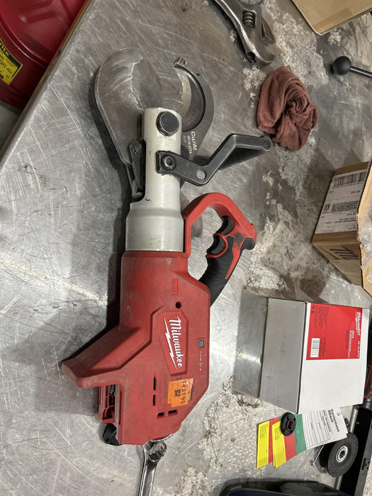 2021 MILWAUKEE 2776-21