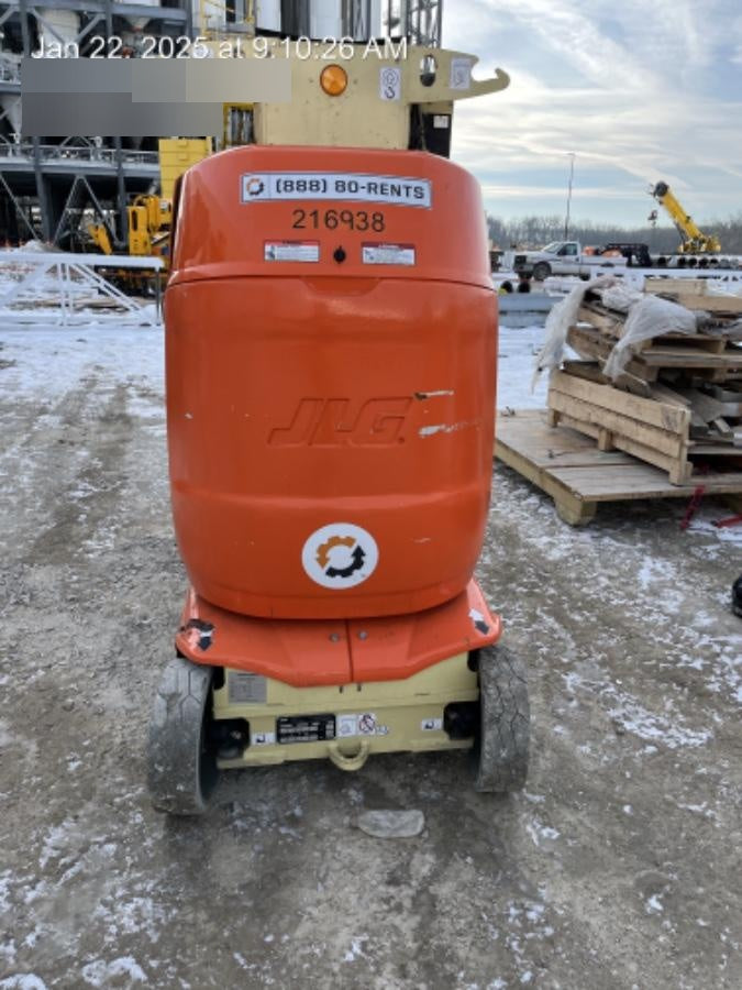 2022 JLG 26E