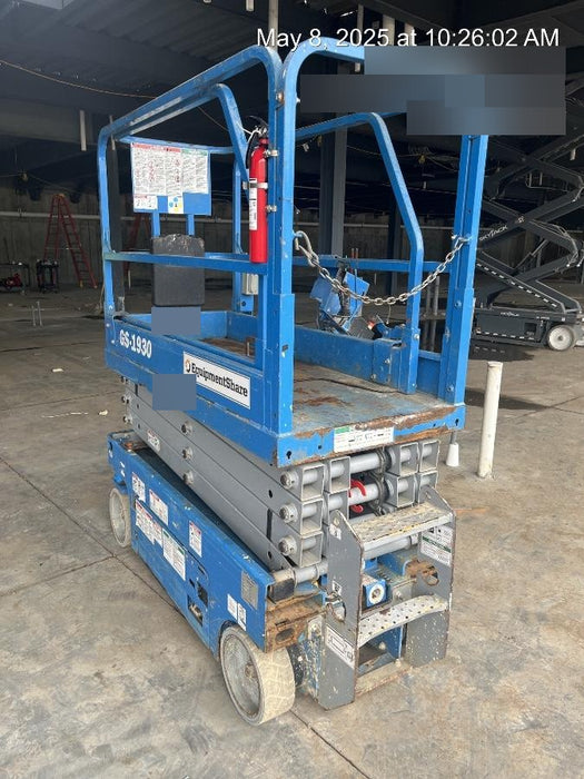 2019 Genie GS-1930 Fixed Rails with Chain Entry