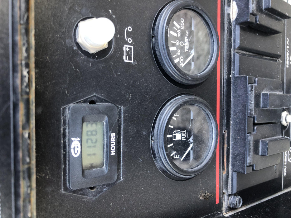 2019 Lincoln Electric Vantage 322 Welder Ready-Pak 3, Two wheel trailer, Fender and Light kit, Cable Rack