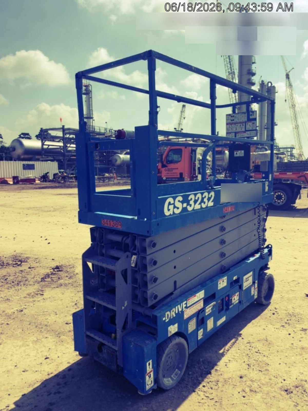 2023 GENIE GS-3232