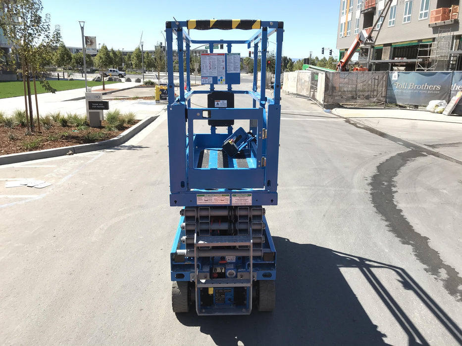 2020 Genie GS-1930 Solid Non Marking Tires, Beacon, Folding rails with half height swing gate, 800W Inverter
