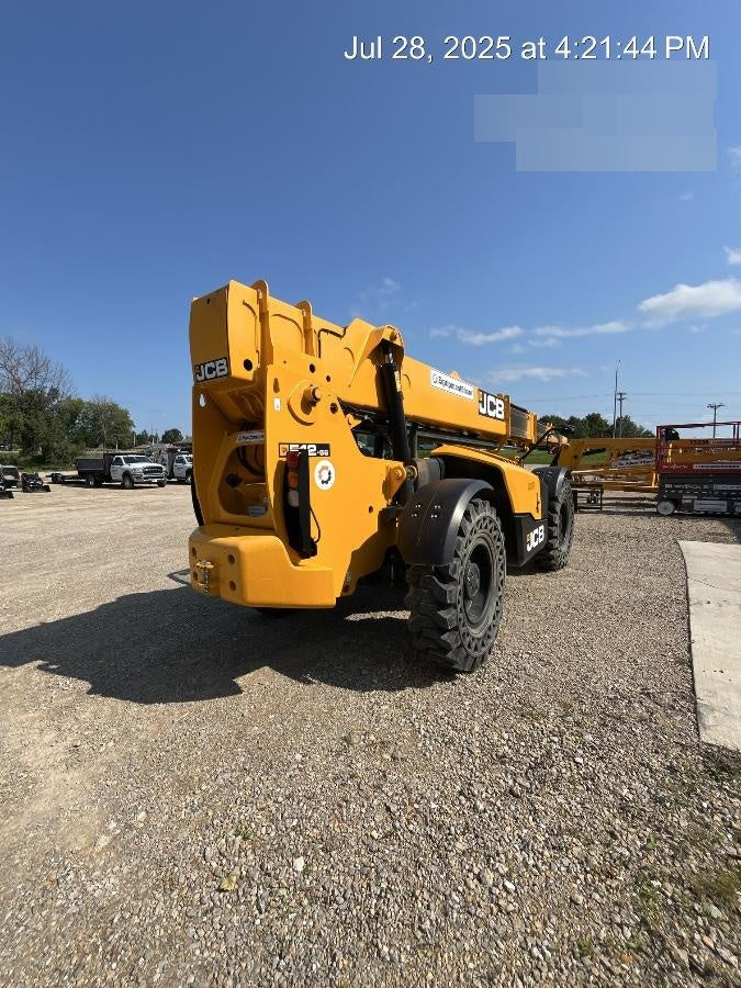 2022 JCB 512-56