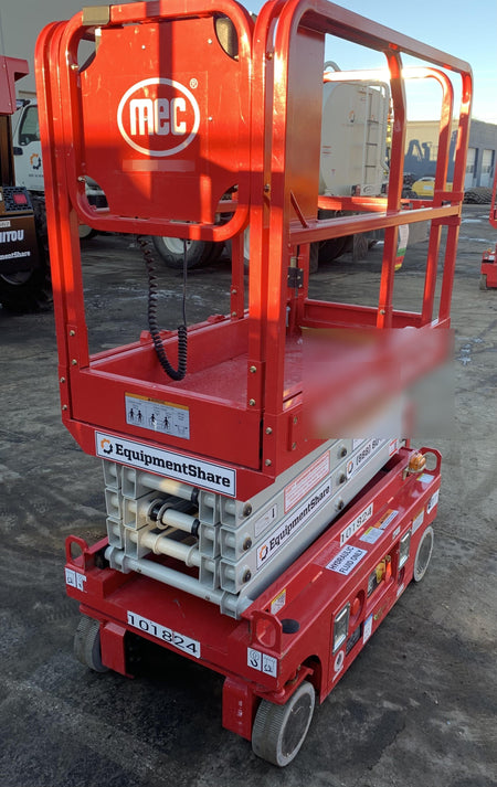 2020 MEC 1330SE Solid NM Tires, Steel Swing out Doors, LCS, Beacon, 900W Invertor