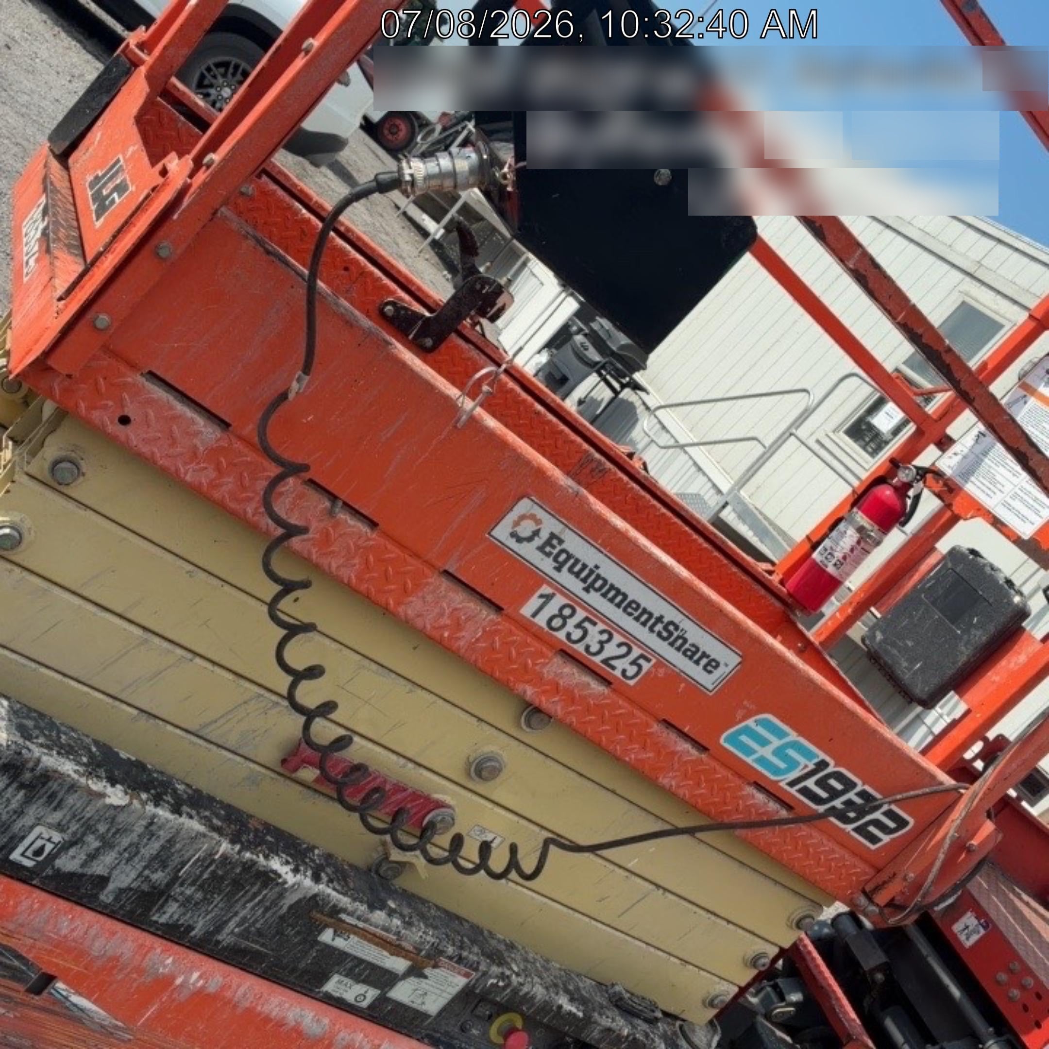 2021 JLG ES1932