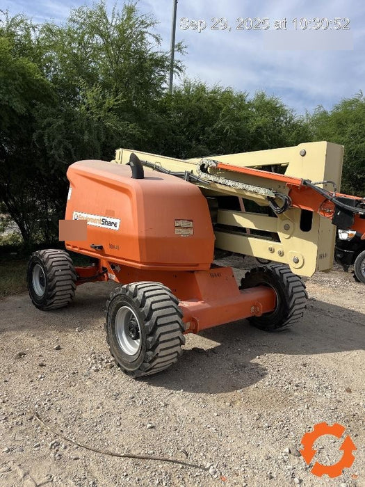 2019 JLG 450AJ