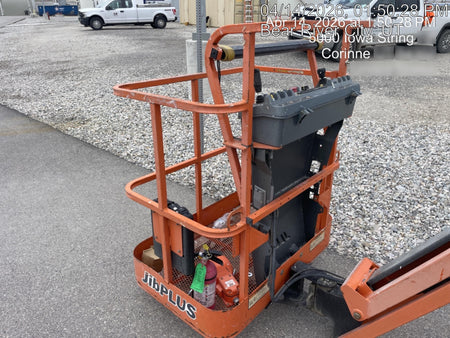 2019 JLG E400AJPN