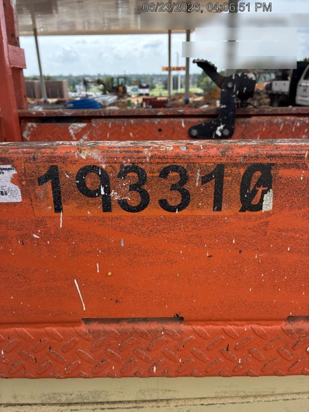 2021 JLG ES1932