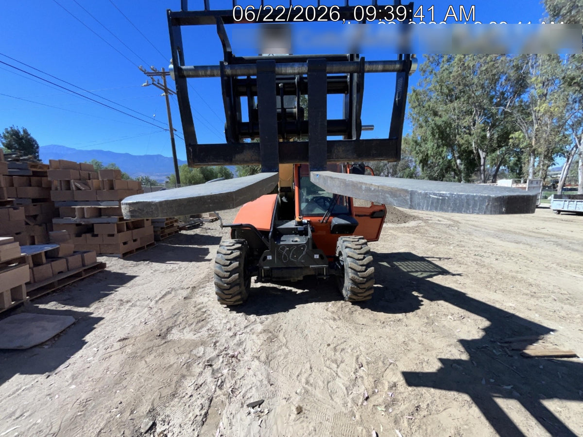 2025 JLG 519