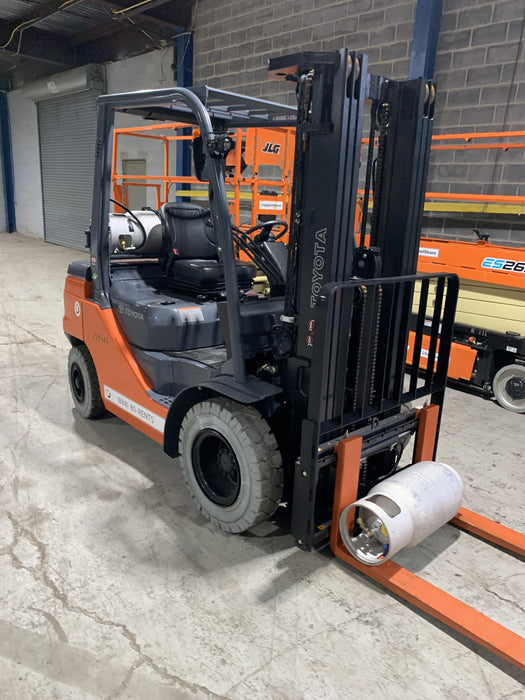 2022 TOYOTA 50-8FGU25