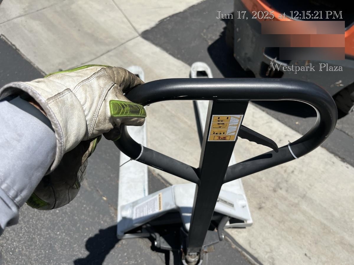 2025 STRONGWAY 4400 lb Pallet Jack