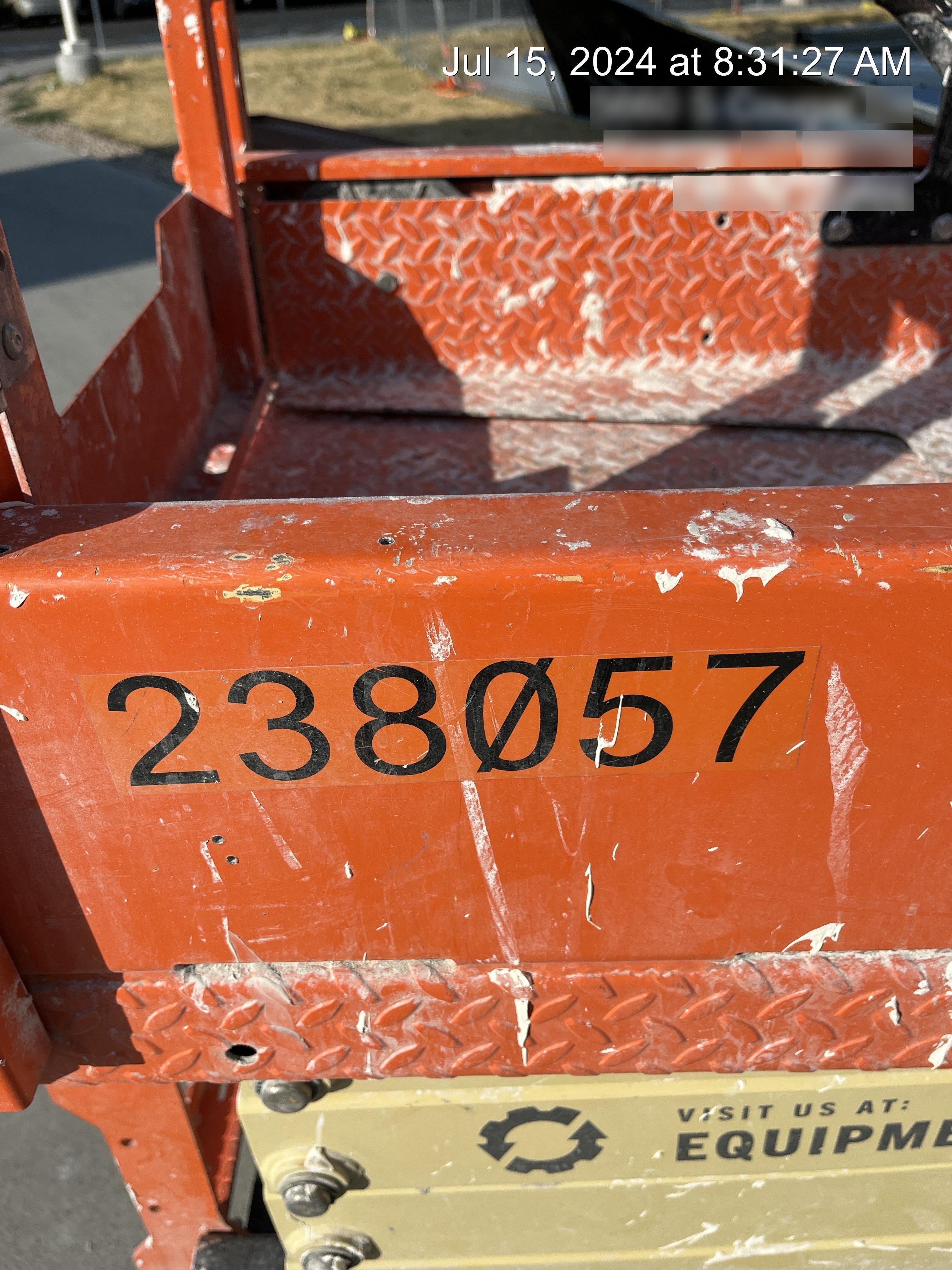 2022 JLG ES1932