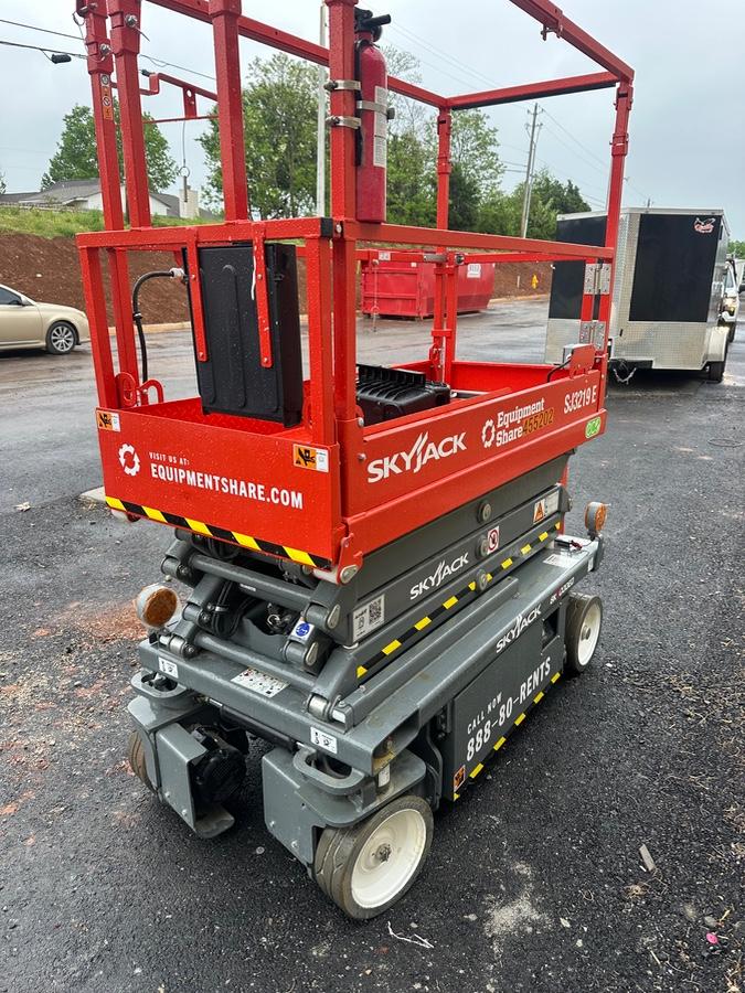 2024 Skyjack SJ3219 Electric Drive, Sld NM Tires, DBcns, RFRails, Power to Platform, T3 + Access Control