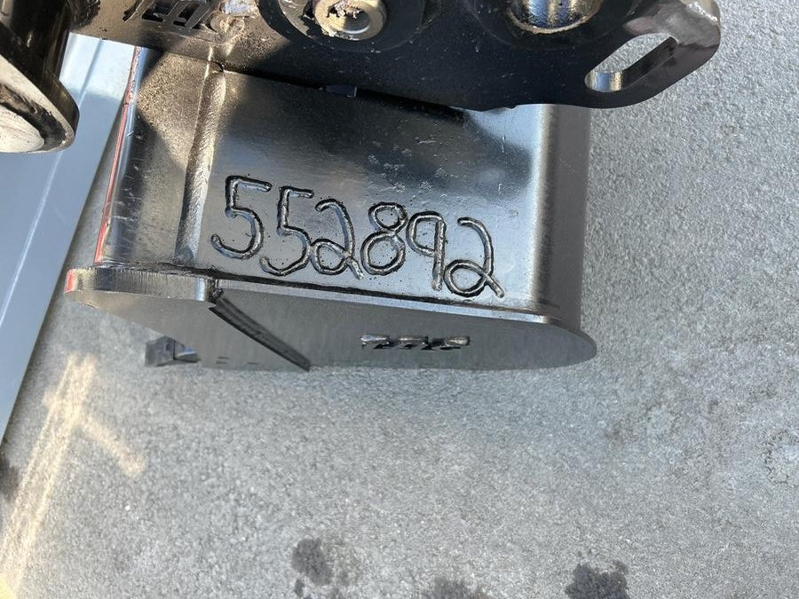 2025 TAKEUCHI 24" Bucket Takeuchi