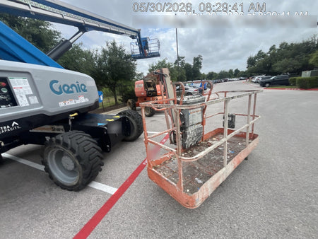 2019 JLG 660SJ