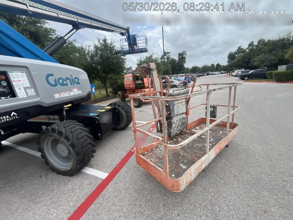 2019 JLG 660SJ