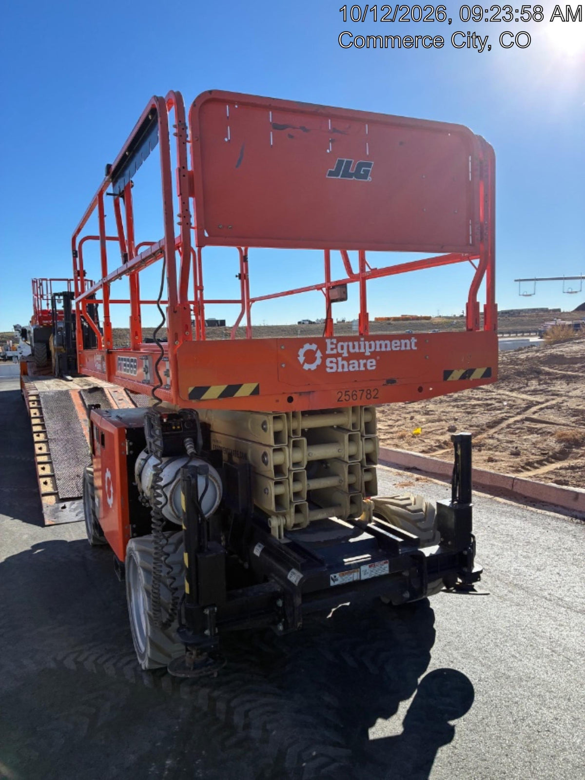 2022 JLG RT3369