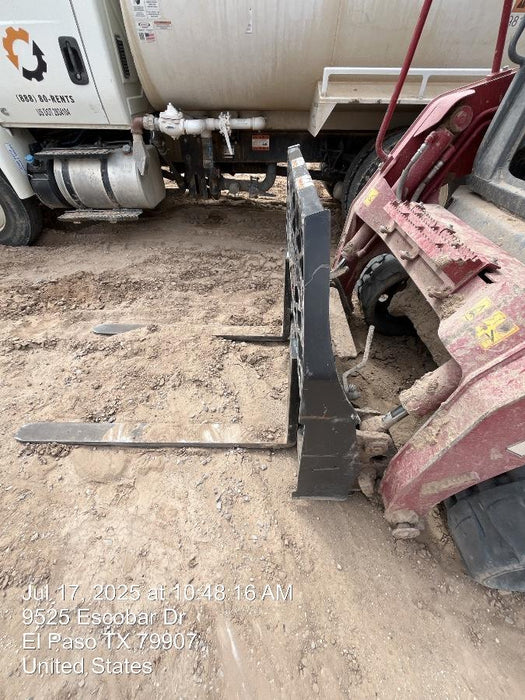 2024 PALADIN 48" Pallet Forks - Paladin