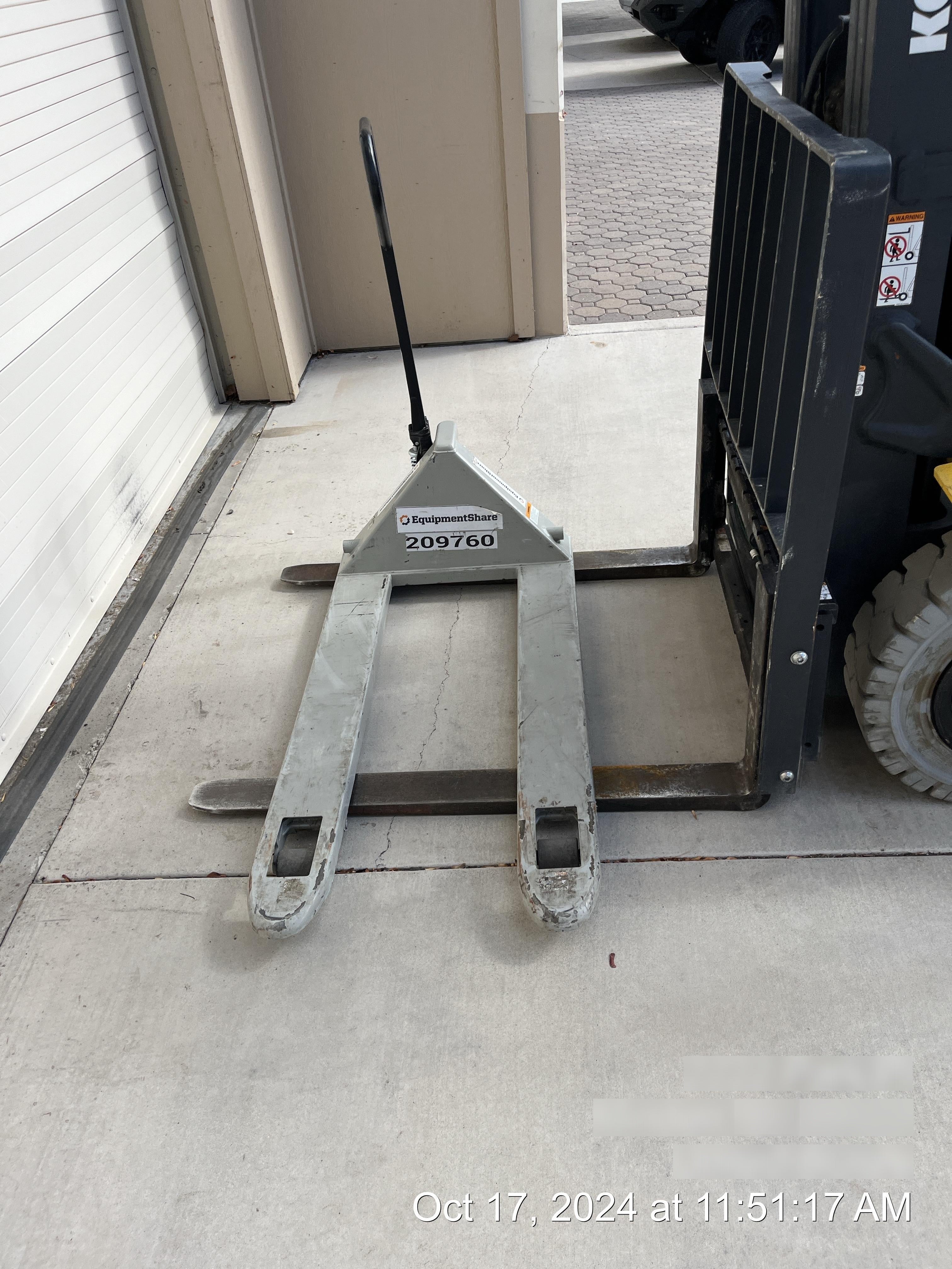 2022 STRONGWAY 4400 lb Pallet Jack