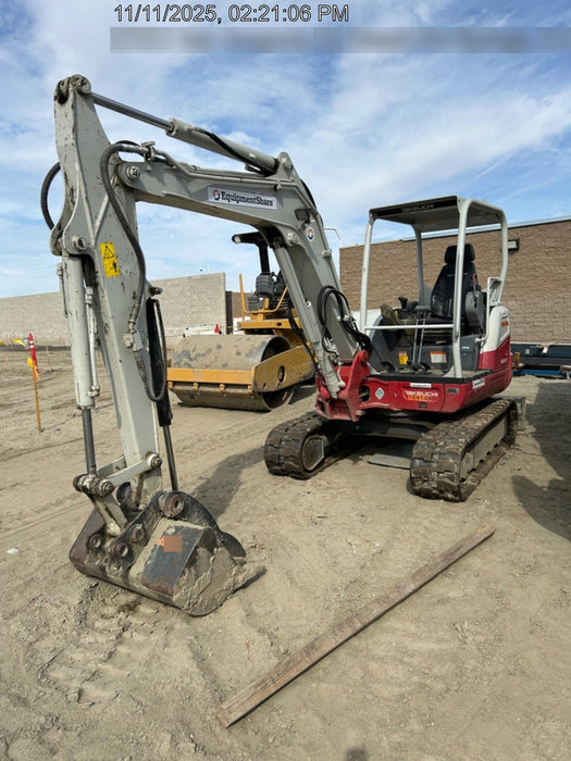2021 TAKEUCHI TB250-2R