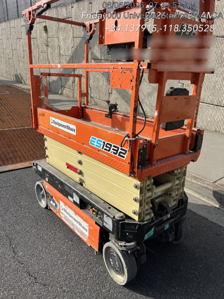 2022 JLG ES1932