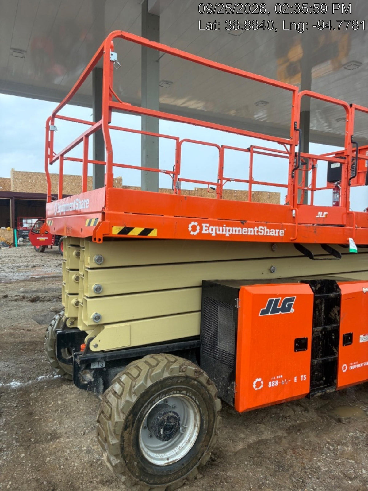 2023 JLG RT4394