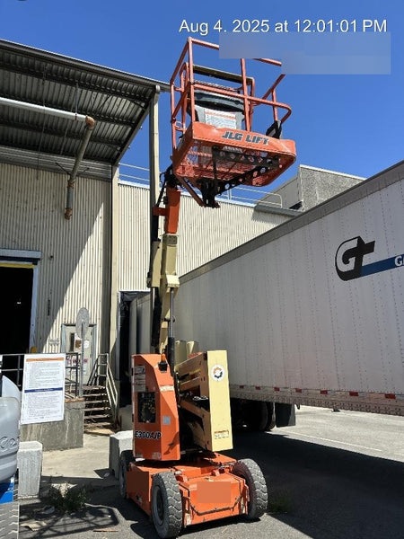 2019 JLG E300AJP