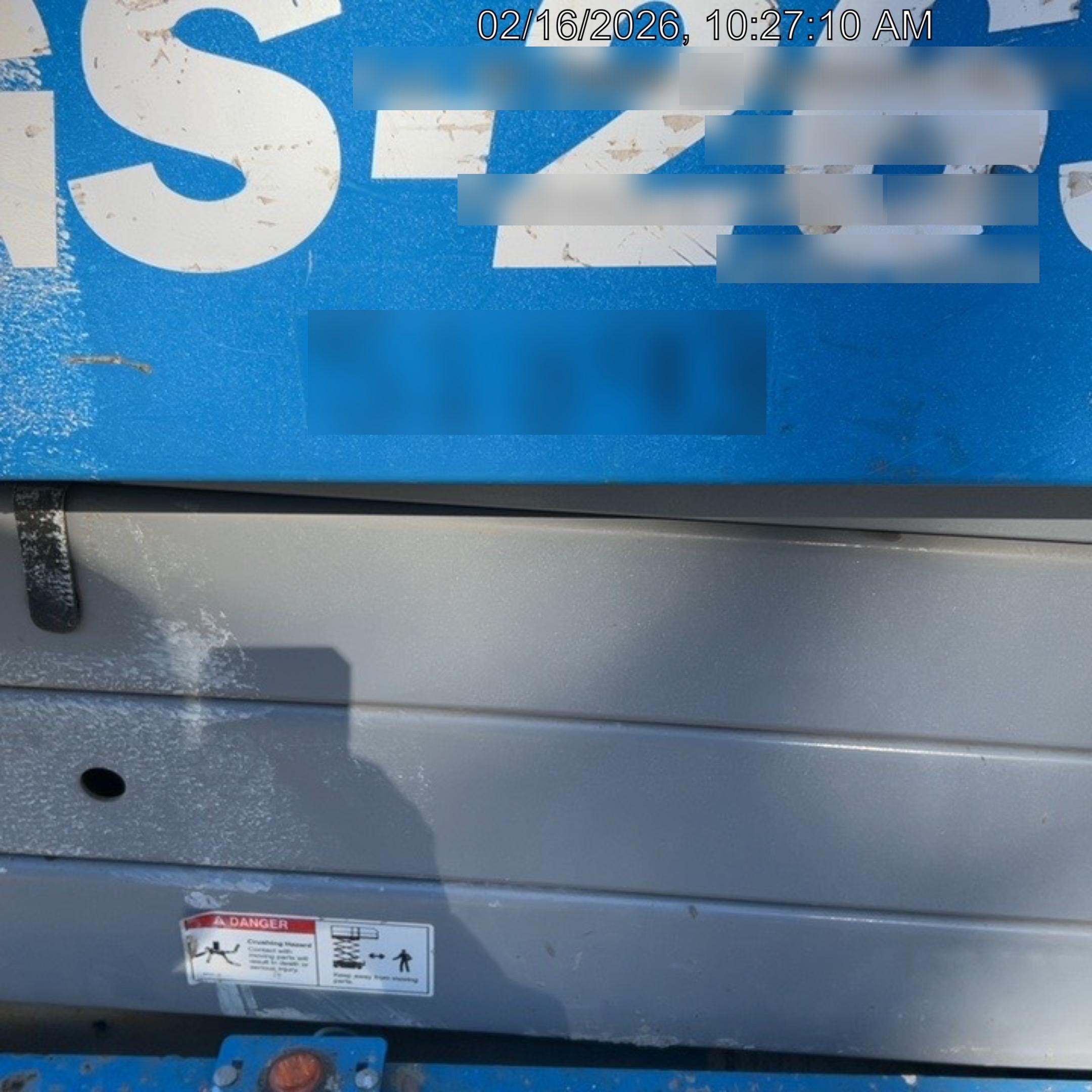 2019 Genie GS-2632 Folding rails with half height swing gate