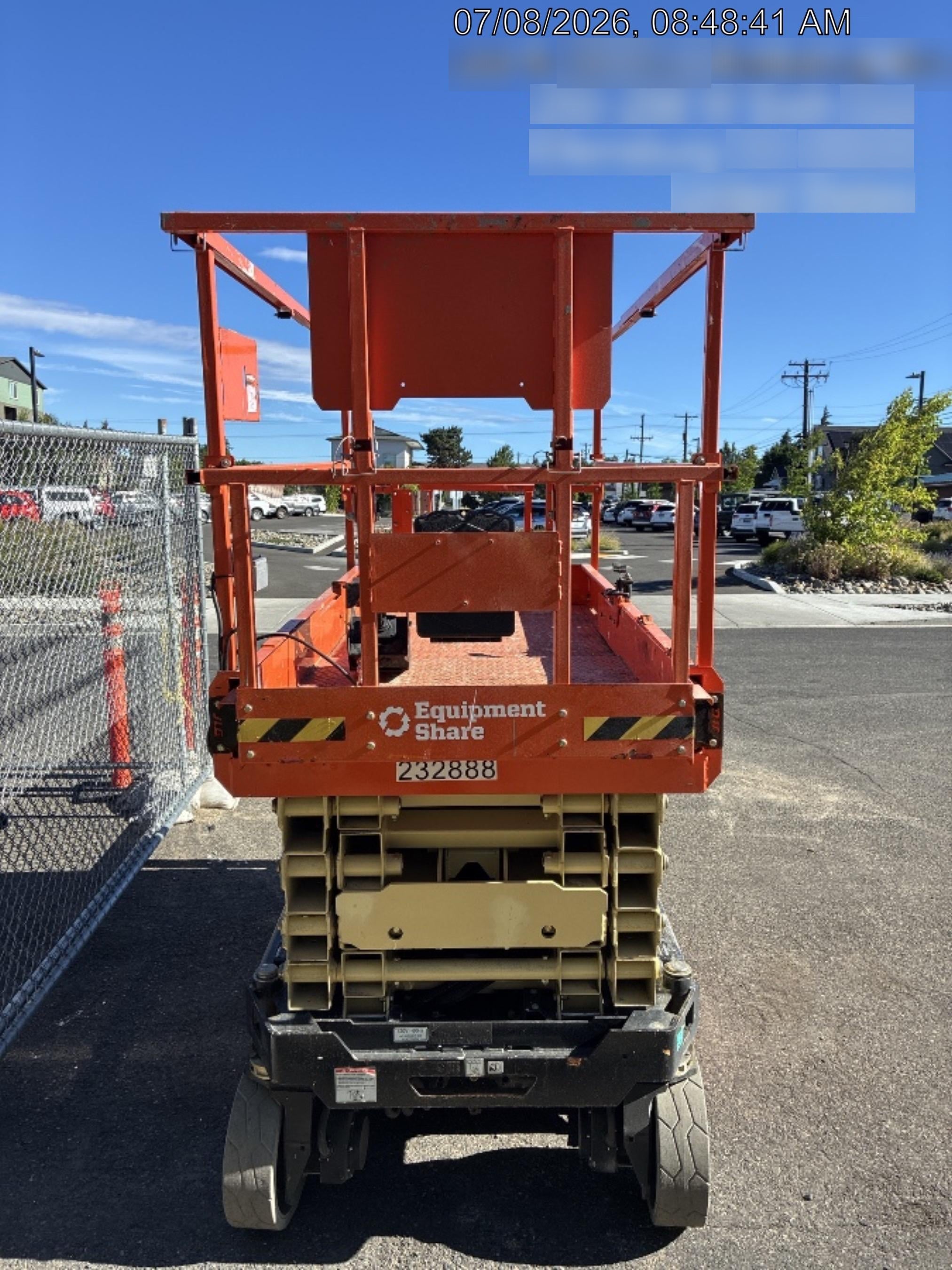 2022 JLG ES3246