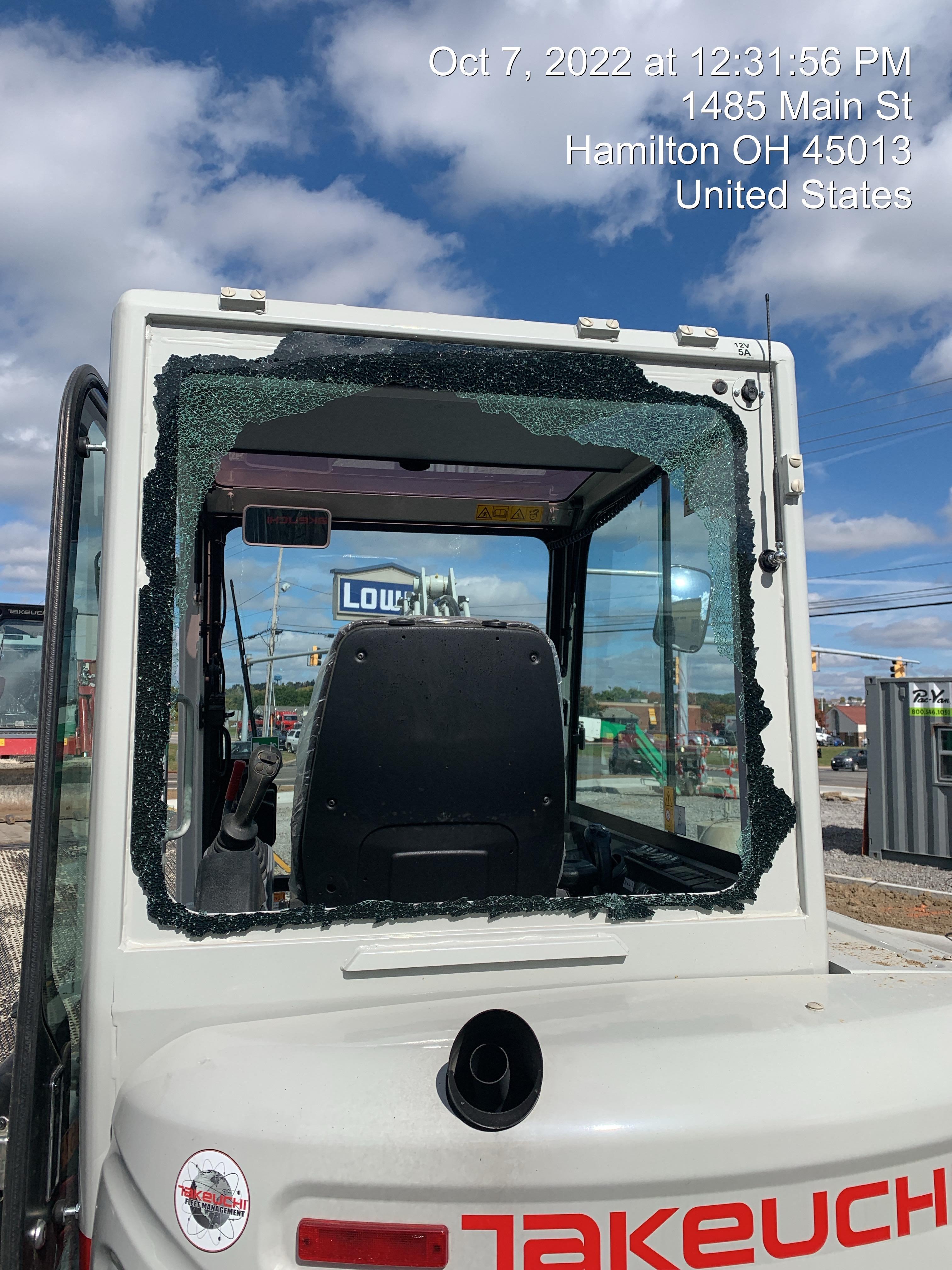 2022 TAKEUCHI TB235-2CR