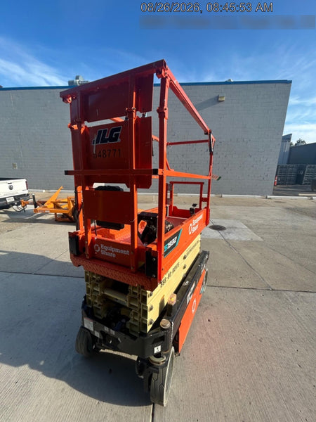 2025 JLG ES1932