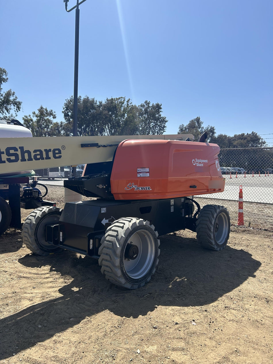 2025 JLG 660SJ