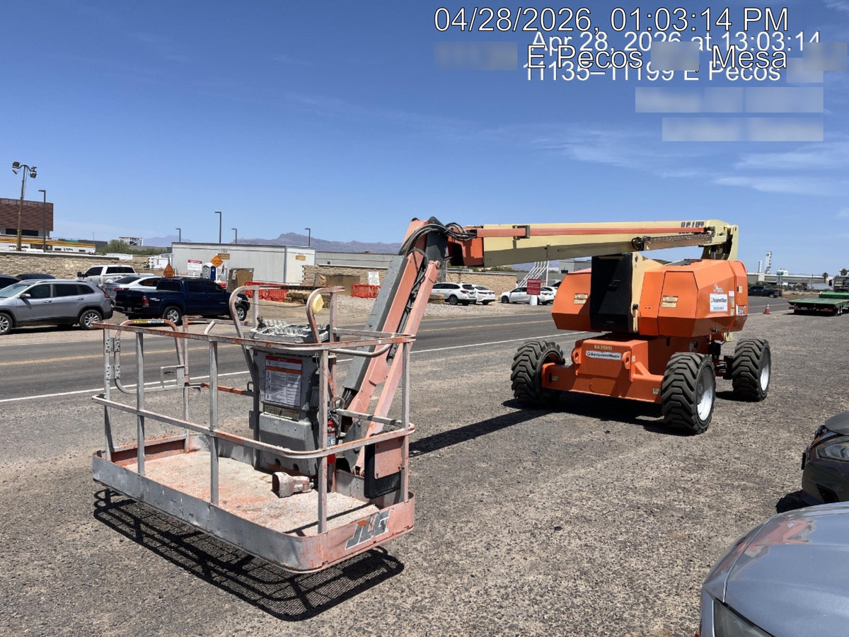 2021 JLG 800AJ