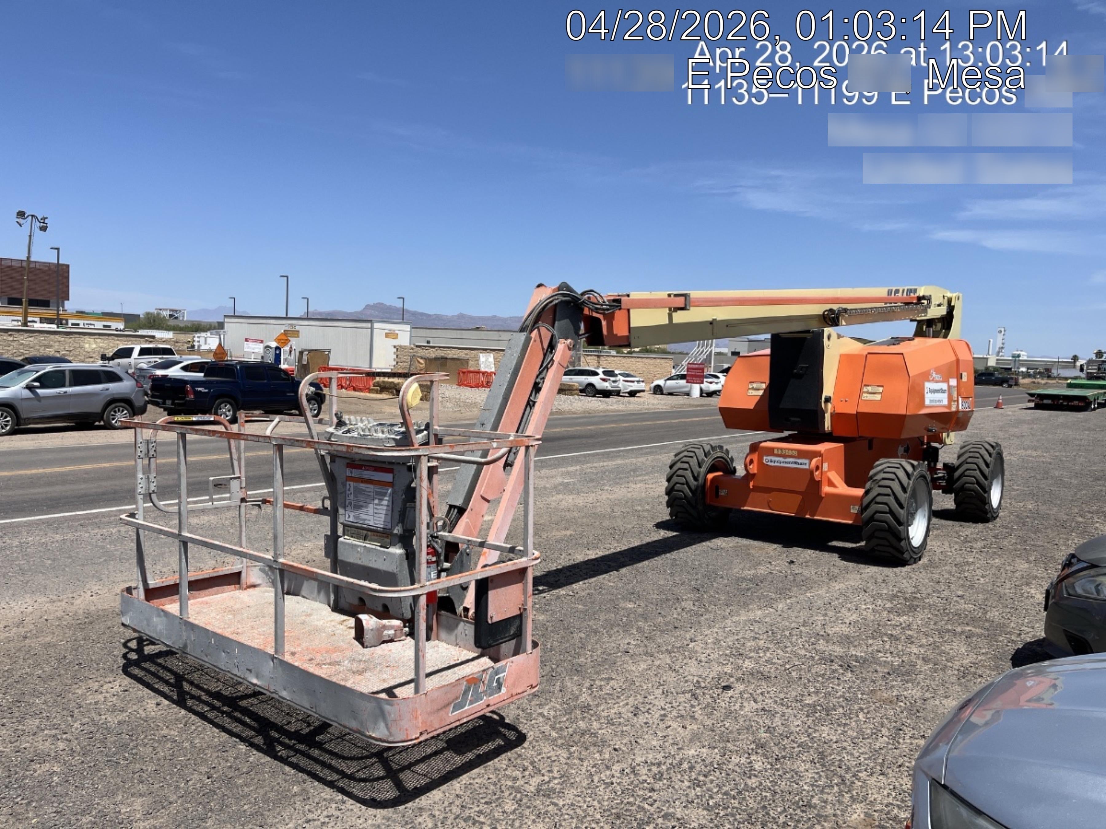 2021 JLG 800AJ