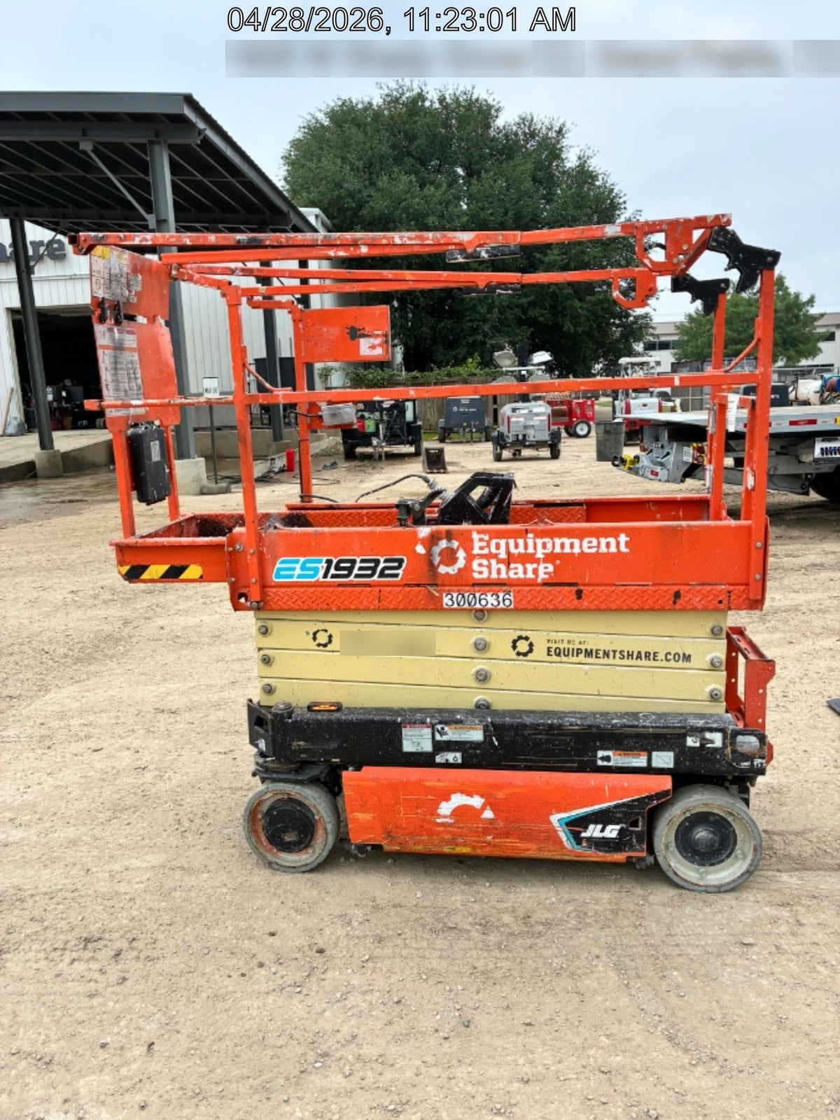 2023 JLG ES1932