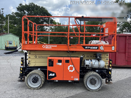 2024 JLG RT4069