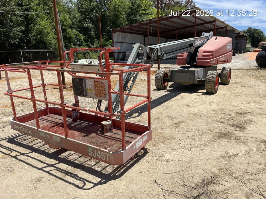 2017 SKYJACK SJ45T+