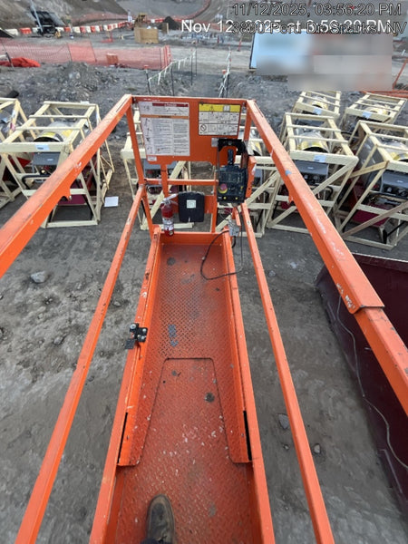 2022 JLG ES2632