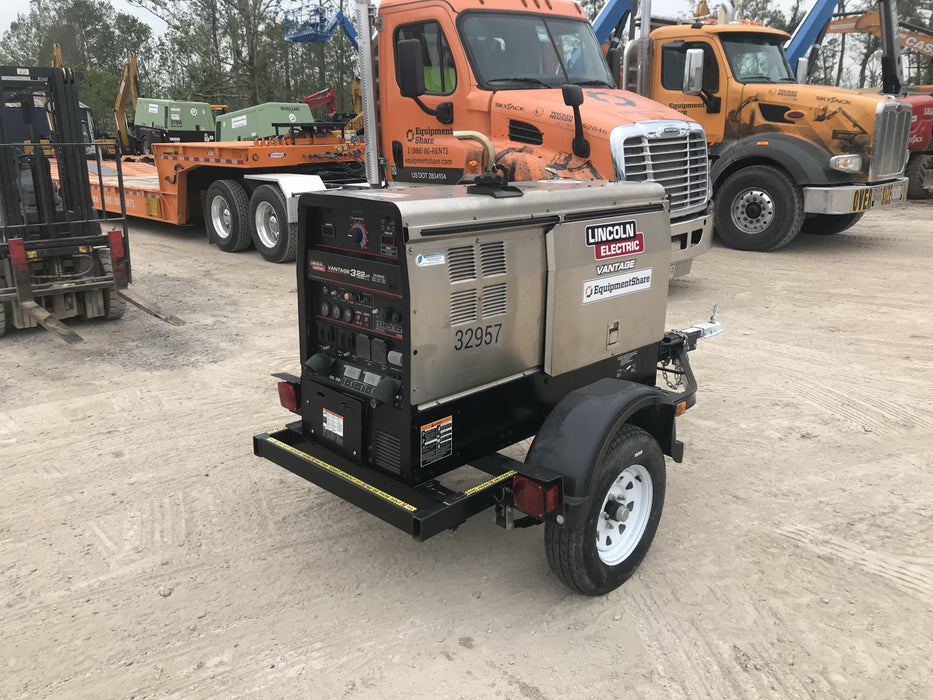 2019 Lincoln Electric Vantage 322 Welder Ready-Pak 3, Two wheel trailer, Fender and Light kit, Cable Rack