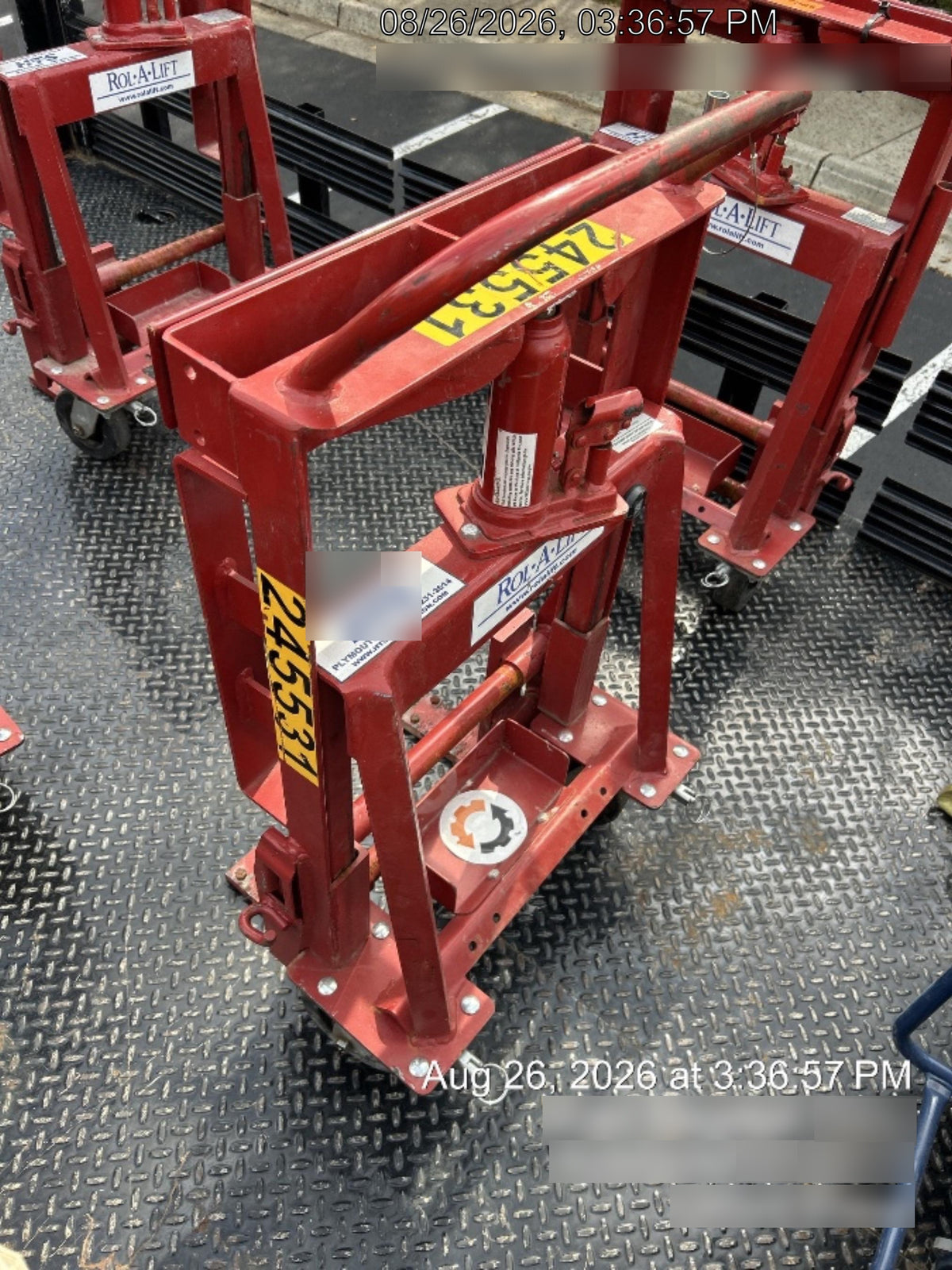 2022 ROL-A-LIFT M-6